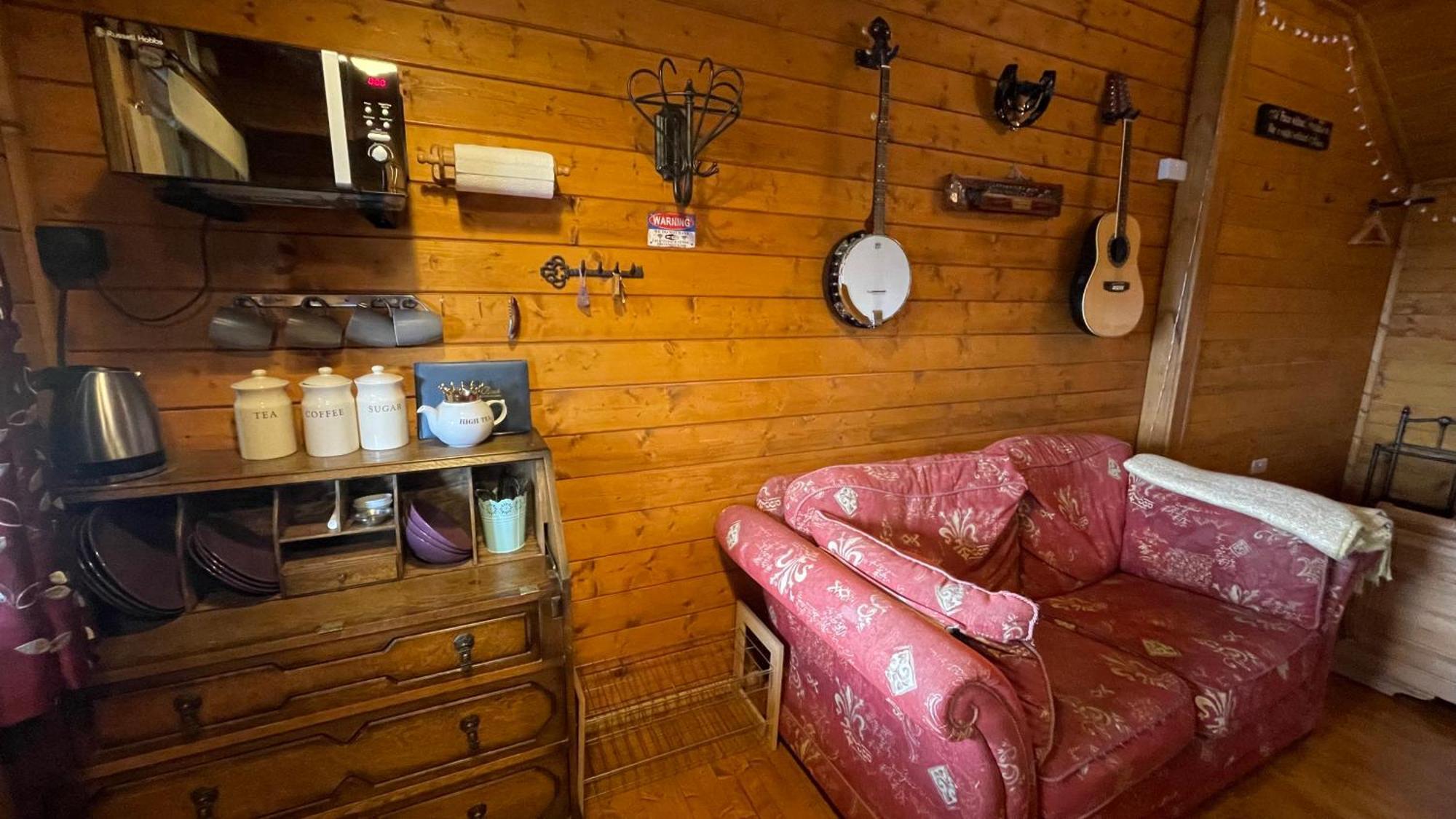 Blossom Cabin - Little Log Cabin In Wales Newtown  Buitenkant foto